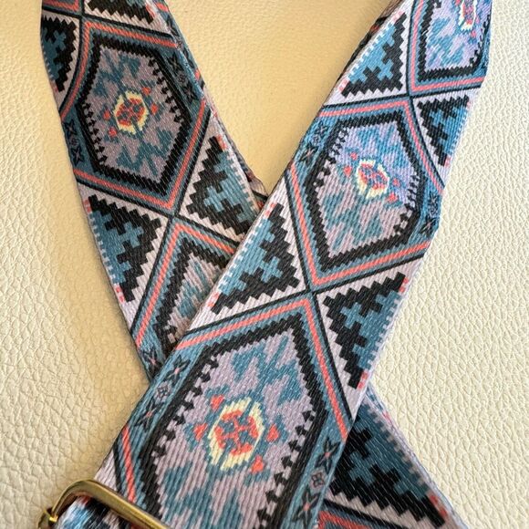 Geometric Patterned Crossbody Bag Strap - Picture 2 of 3